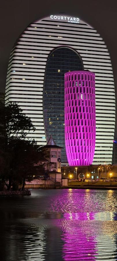 Studio "Black - White" Batumi Exterior foto